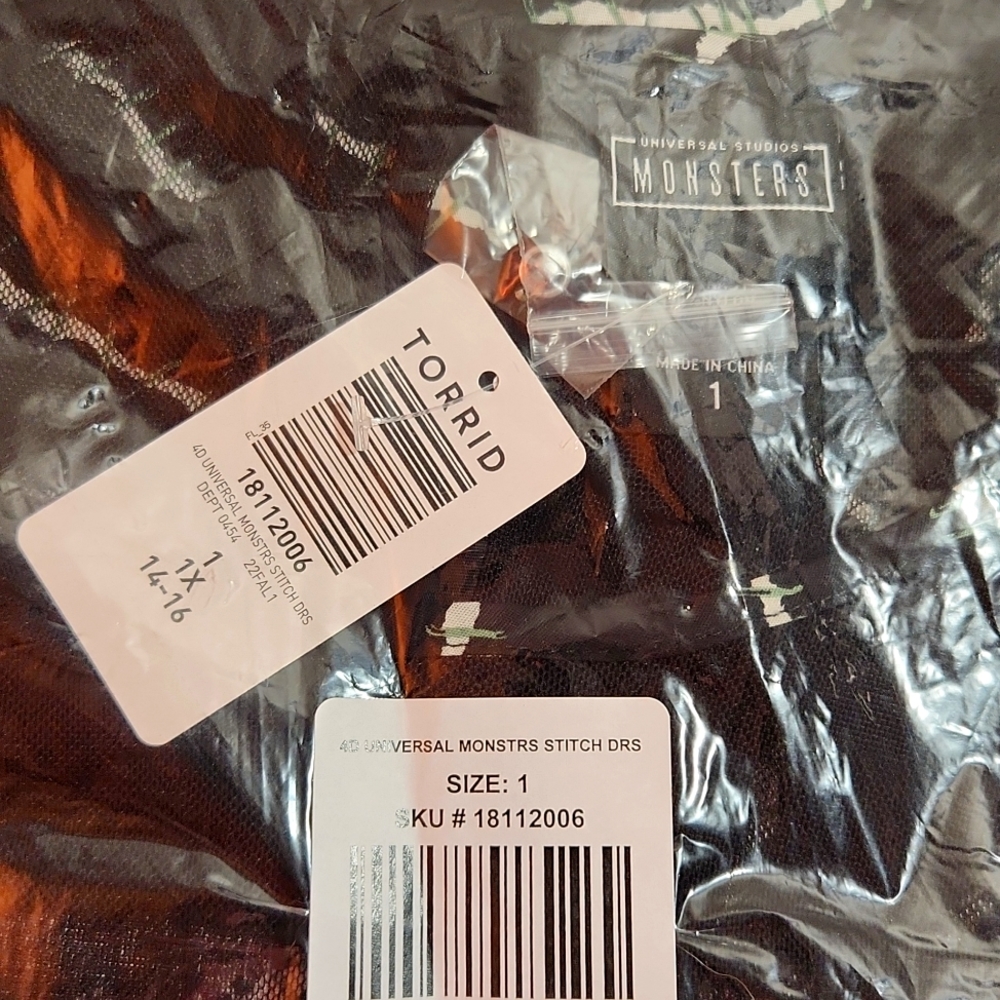 ❤️NWT TORRID UNIVERSAL MONSTERS FRANKENSTEIN DRESS - PLUS SIZE 1X - HALLOWEEN - Picture 7 of 11